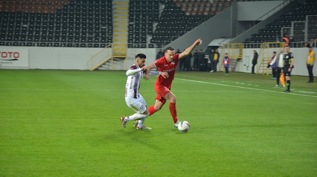 Çorum FK Bandırma maçından enstantane (1)