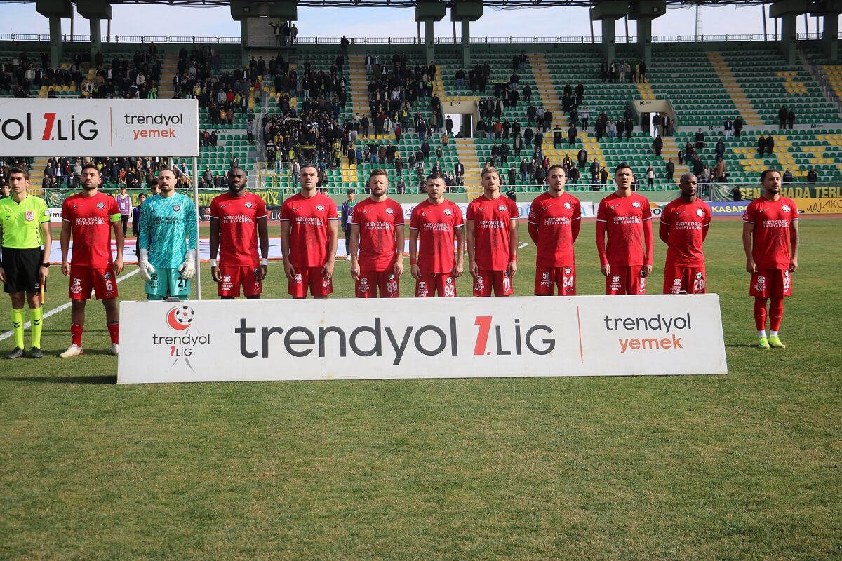 Çorum FK, deplasmanda karşılaştığı Şanlıurfaspor ile 0 0 berabere kaldı (2)