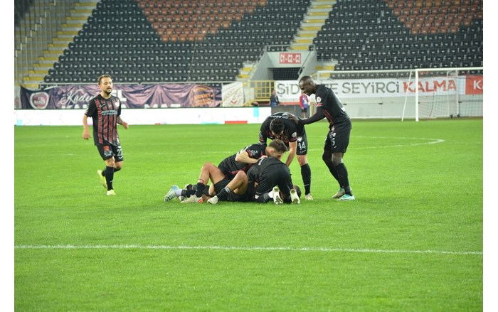 Çorum FK, İstanbulspor'u 3 1 yendi (6)
