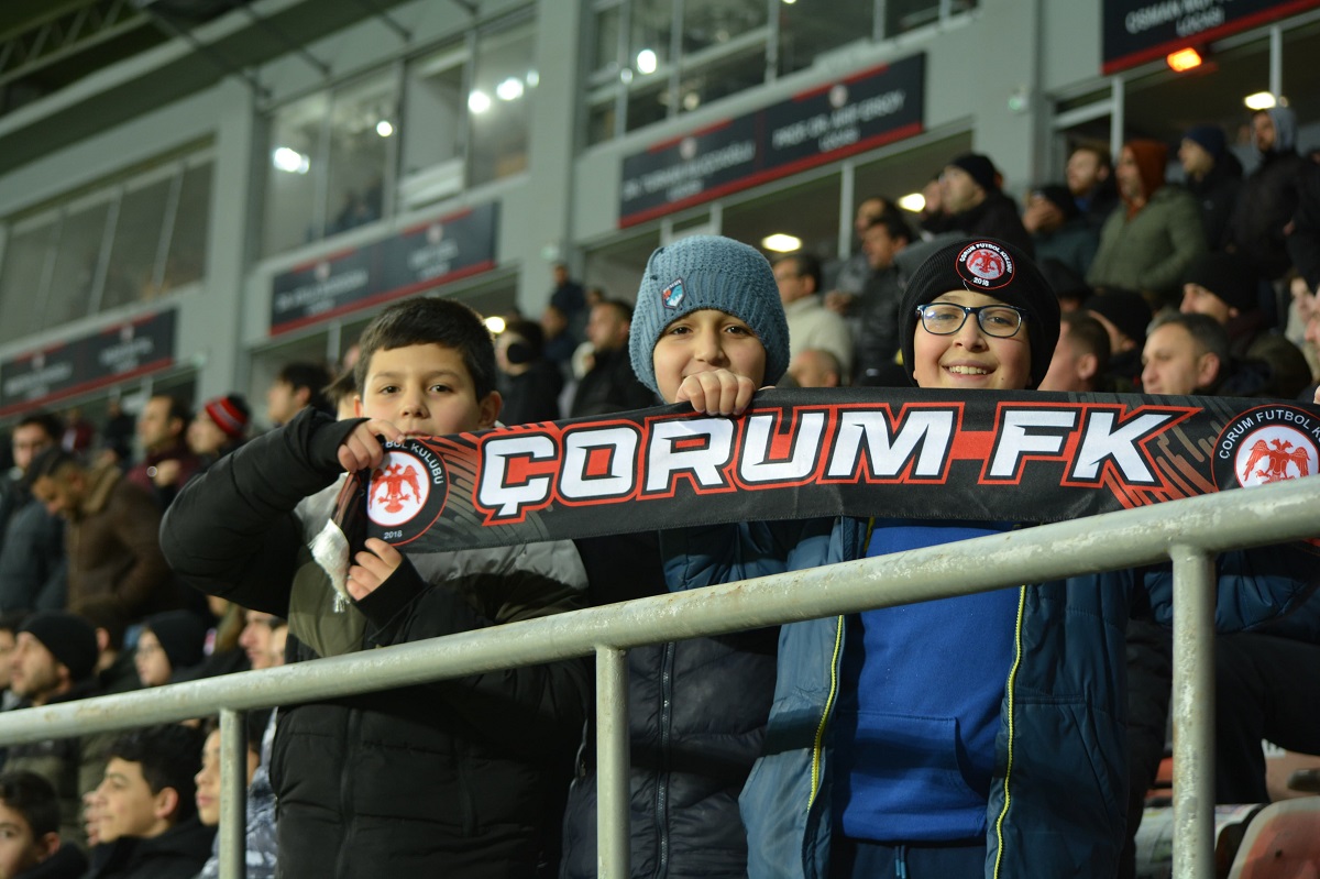 Çorum FK, taraftarlarına galibiyet sevinci yaşattı (1)