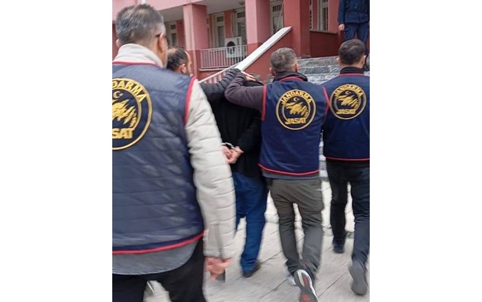 Çorum İl Jandarma Komutanlığına bağlı JASAT ekipleri 6 ay içinde 439 kişiyi yakaladı (1)