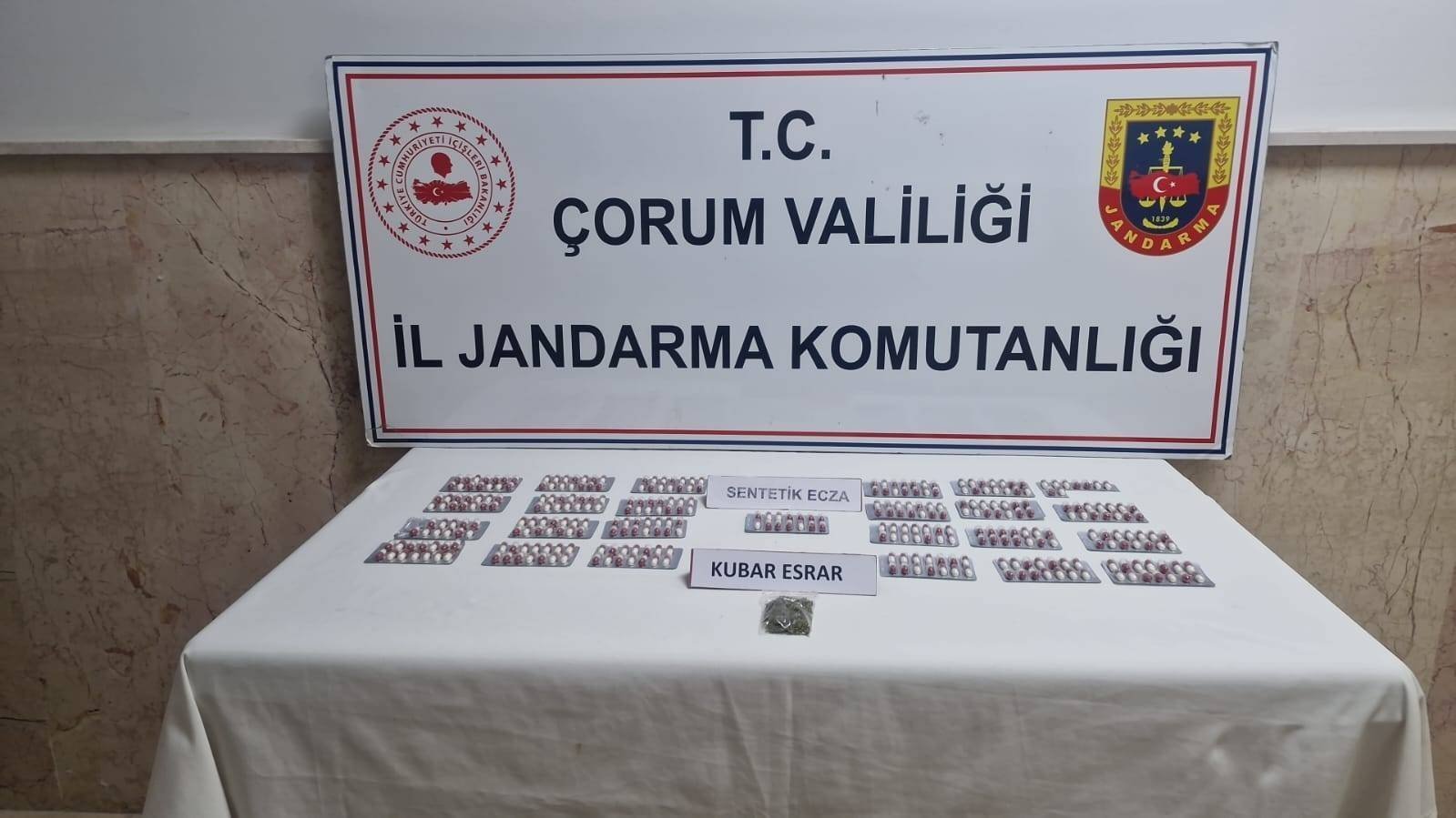 Çorum İl Jandarma Komutanlığından uyuşturucu operasyonu (1)