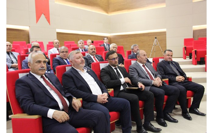 Çorum İl Koordinasyon Kurulu Toplantısında hızlı tren hattı hakkında bilgi verildi (1)