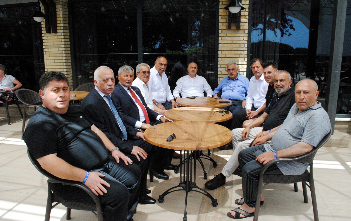 Çorum önceki dönem Valisi Zülkif Dağlı, esnaf odası başkanlarını Antalya’da yalnız bırakmadı (2)