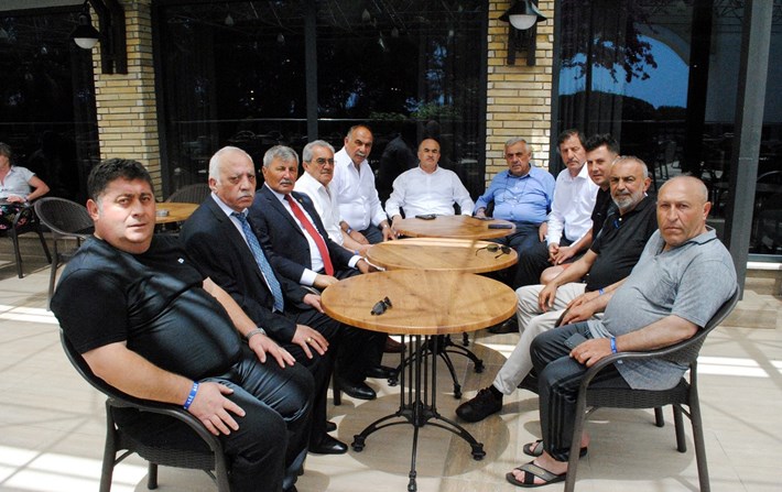 Çorum önceki dönem Valisi Zülkif Dağlı, esnaf odası başkanlarını Antalya’da yalnız bırakmadı (2)