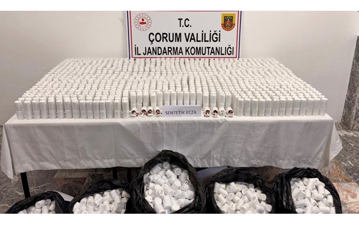 Çorum'da jandarma ekipleri tarafından düzenlenen operasyonlarda, 736 bin 217 adet hap ele geçirdi (4)
