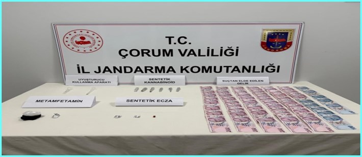Çorum'da jandarma ekiplerince zehir tacirlerine yönelik düzenlenen operasyonlarda yakalanan 59 şüpheliden 7’si tutuklandı (2)