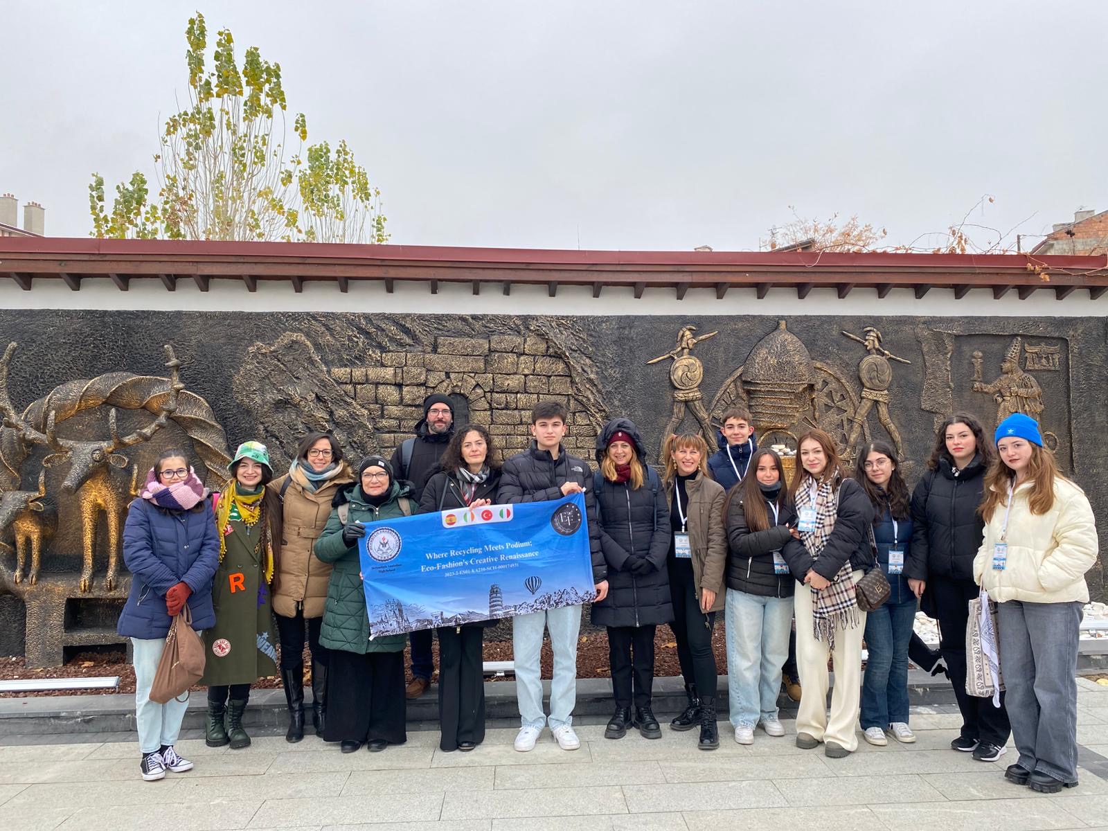 Çorum’da Erasmus hareketliliği Geri dönüşüm ve moda bir arada (1)