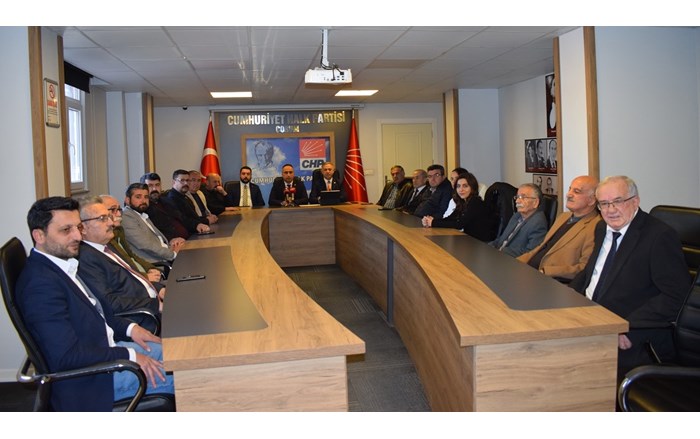 Çorum’da ortaya çıkan inşaat projelerindeki usulsüzlüğün ardından CHP basın toplantısı yaptı (3)