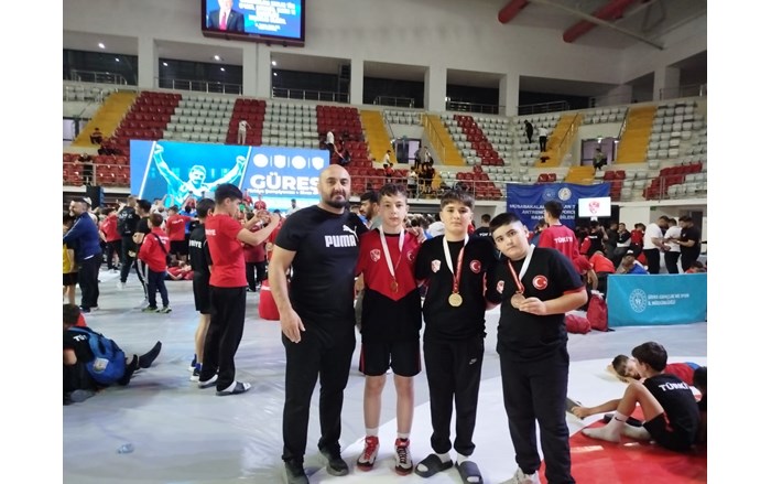 Çorum’un Güreşçilerinden Türkiye Şampiyonasında Büyük Başarı (3)