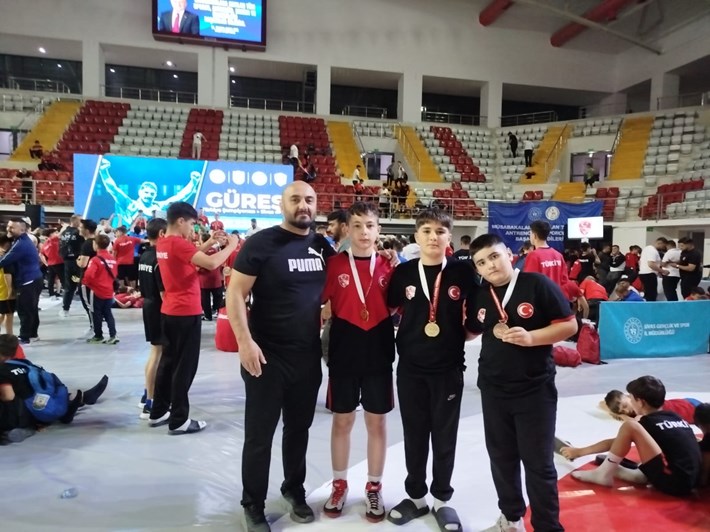 Çorum’un Güreşçilerinden Türkiye Şampiyonasında Büyük Başarı (3)