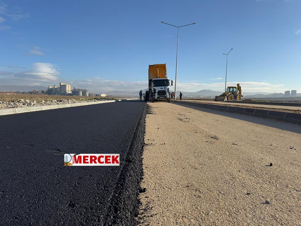 Diş Hastanesi yolunda asfalt çalışması başladı (3)