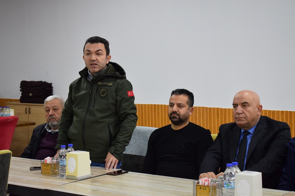 Doğa Koruma ve Milli Parklar Şube Müdürü Hayri Kömür, Çatak hakkında bilgilendirdi