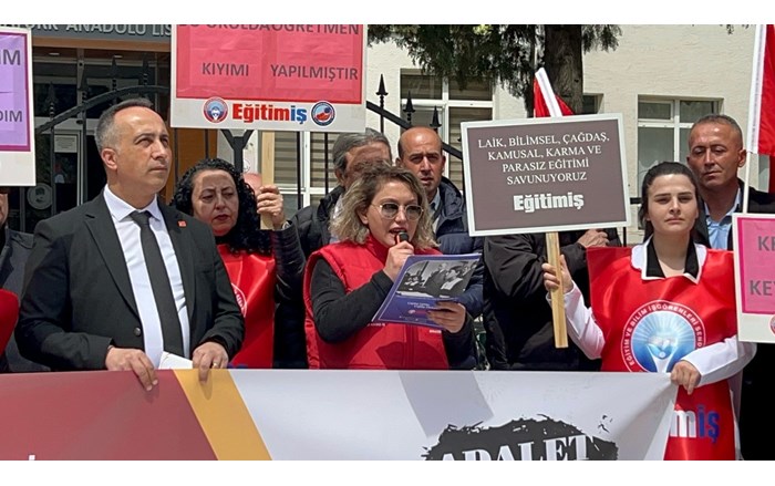 Eğitim İş Çorum Şubesi, proje okullarına karşı Atatürk Anadolu Lisesi önünde kitlesel basın açıklaması yaptı (3)