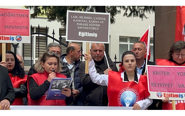 Eğitim İş Çorum Şubesi, proje okullarına karşı Atatürk Anadolu Lisesi önünde kitlesel basın açıklaması yaptı (4)