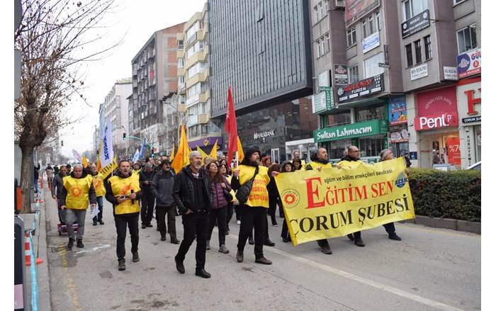 Eğitim Sen, iş bırakma eylemine kitlesel destek verdi
