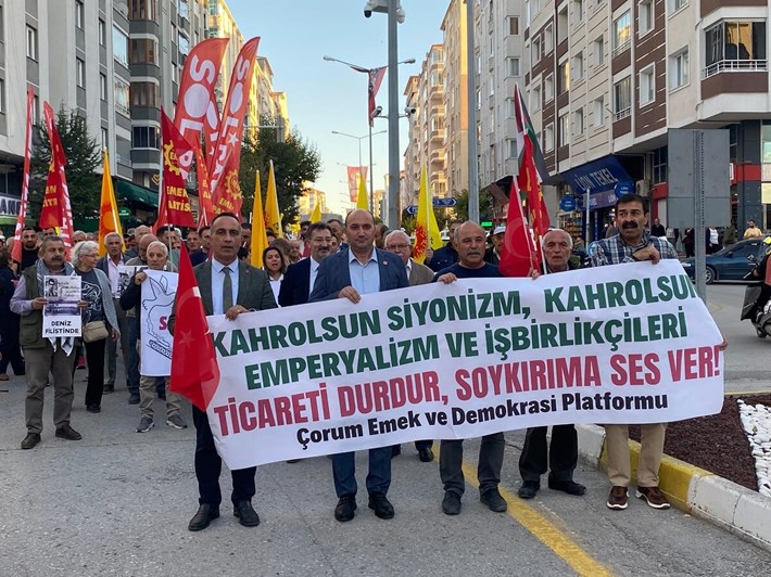 Emek ve Demokrasi Platformu tarafından Filistin halkına sahip çıkmak amacıyla bir yürüyüş ve kitlesel basın açıklaması düzenlendi (12)