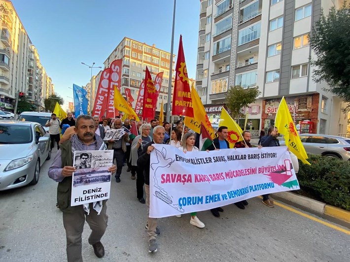 Emek ve Demokrasi Platformu tarafından Filistin halkına sahip çıkmak amacıyla bir yürüyüş ve kitlesel basın açıklaması düzenlendi (8)