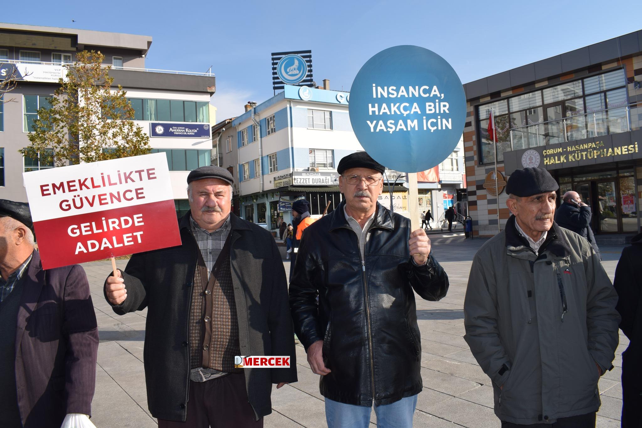 Emekliler insanca yaşam istiyor