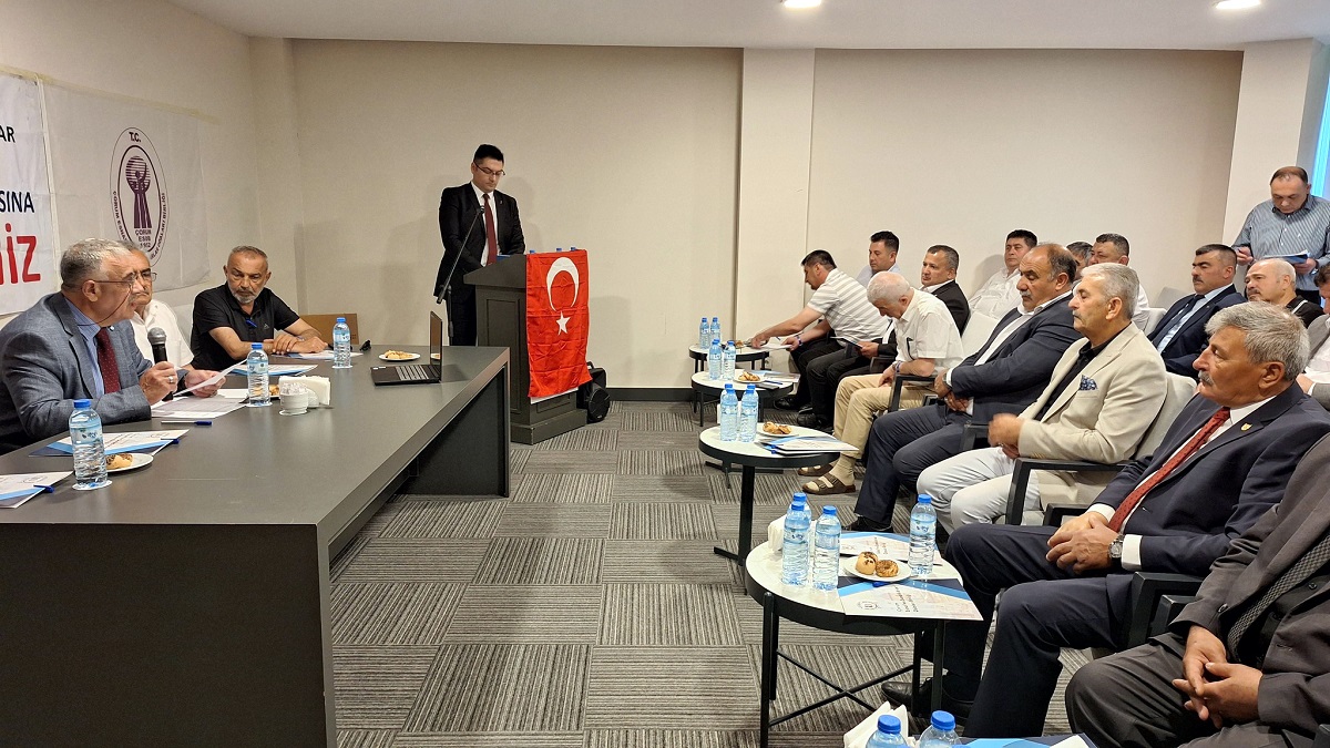 Esnaf Odası Başkanları 2025 yılı Başkanlar Kurulu toplantısı için Antalya’nın Manavgat ilçesinde bir araya geldi (1)