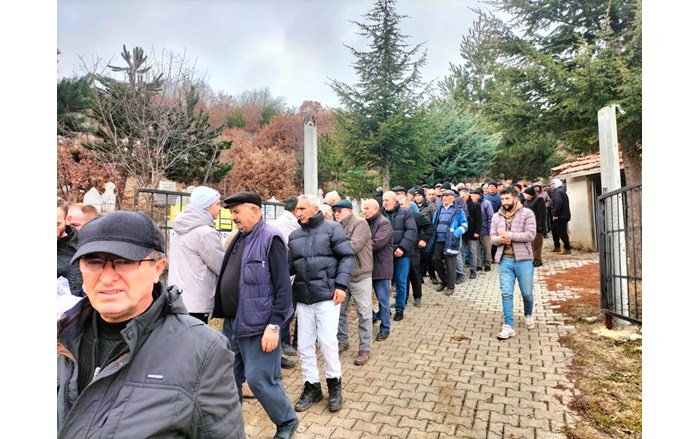 Fatma Atak'ın yakınları taziyeleri kabul etti (1)