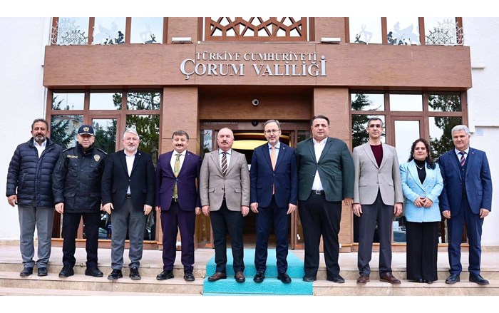 Gençlik ve Spor Bakanı, İzmir Milletvekili Mehmet Muharrem Kasapoğlu, Çorum Valiliği'nde ağırlandı