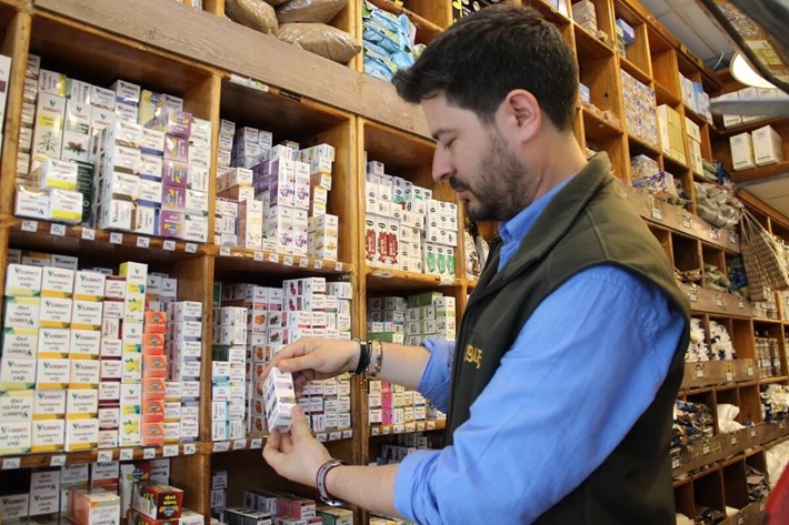 Gıda Mühendisi Adil Nezih Kayışoğlu, vatandaşların en çok kendilerine lavanta, limon, okaliptüs ve nane yağlarını sorduğunu dile getirdi (1)