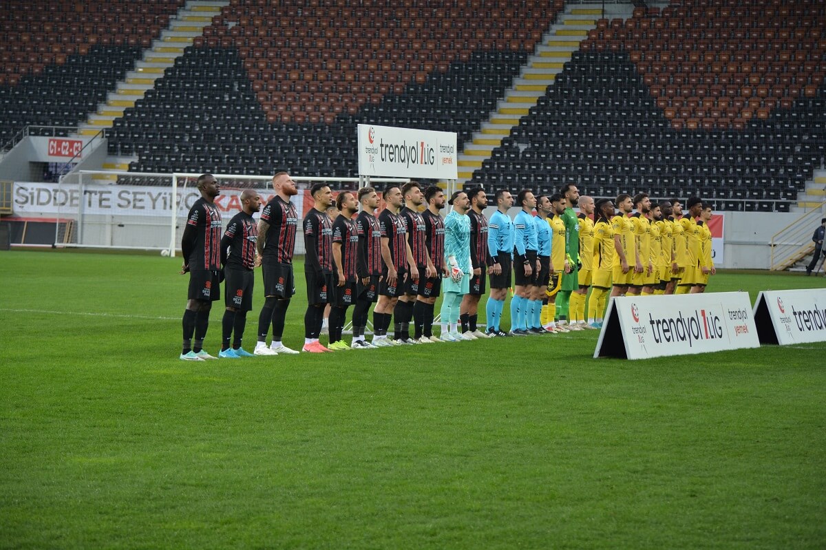 Her iki takım da maça iddialı çıktı