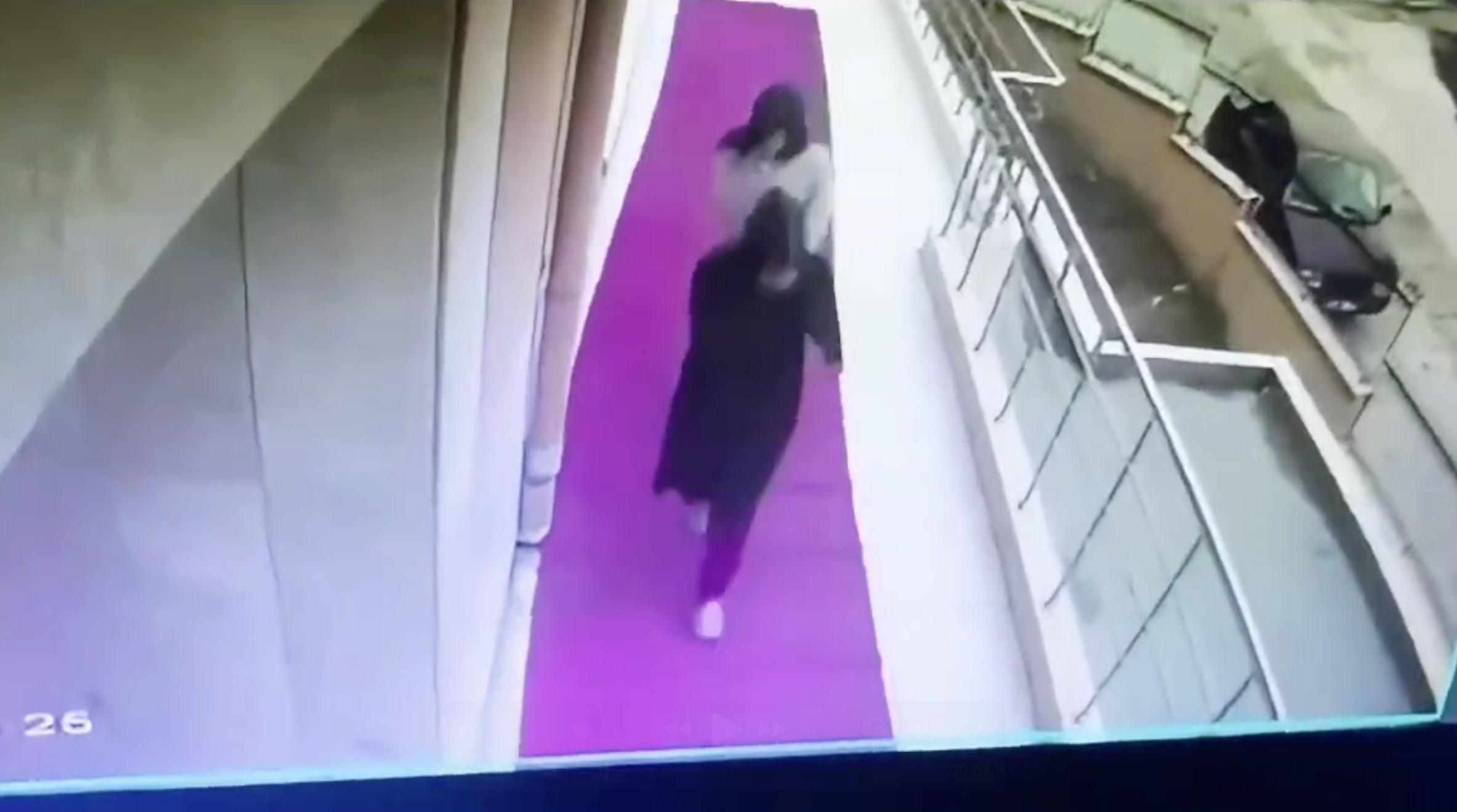 Hırsızlık anı kameralar tarafından tespit edildi