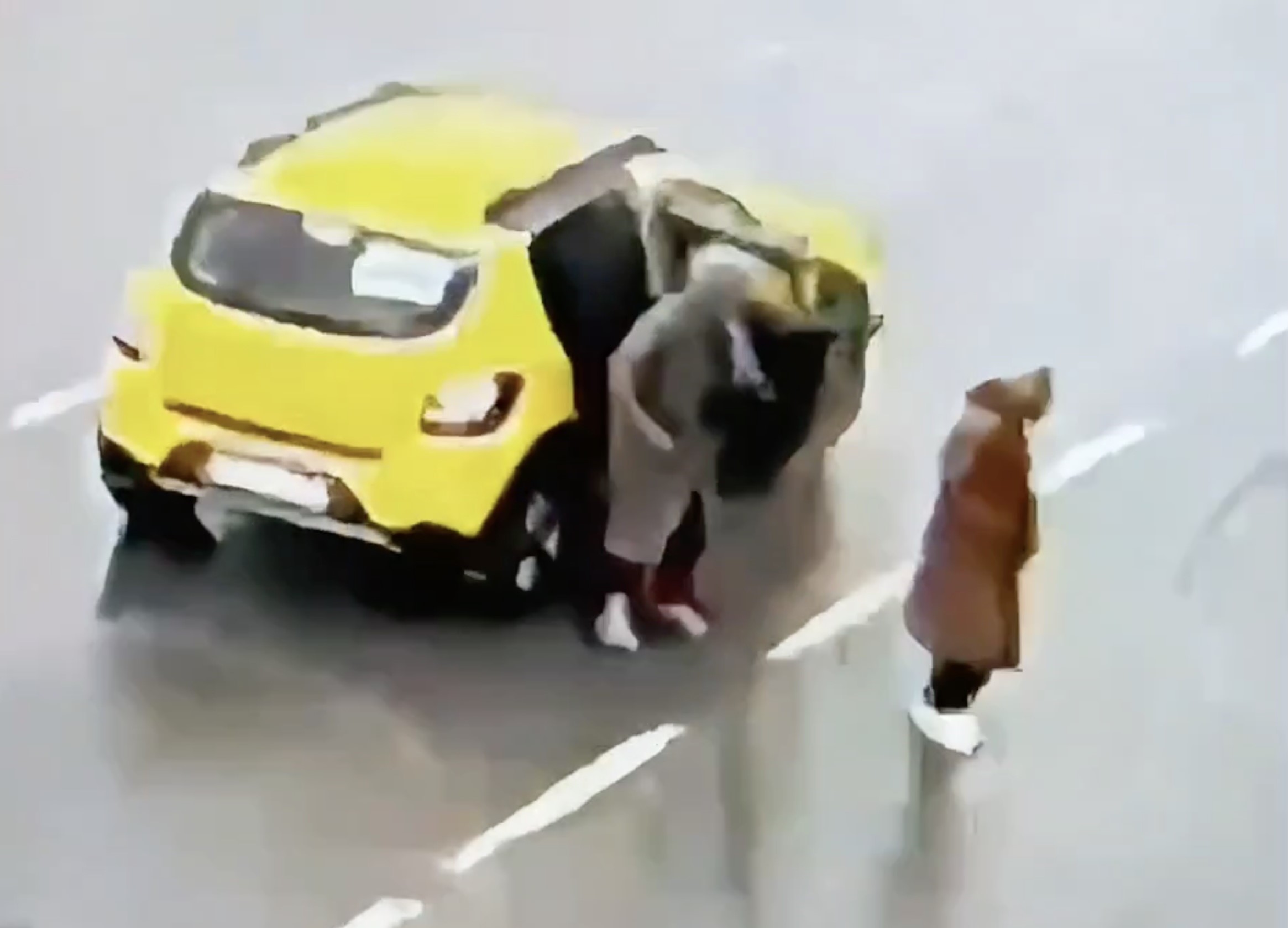 Hırsızlık yapan kadınlar, kılık değiştirdi ama yine de yakalandı