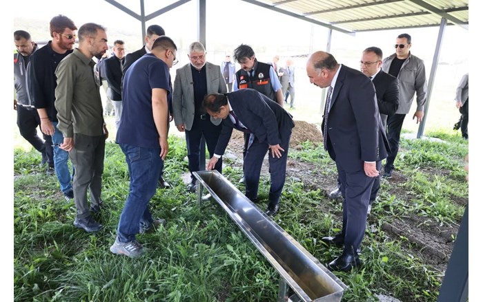 İçişleri Bakanlığı Bakan Danışmanı Ahmet Yavuz Karaca, Çorum’da yürütülen çalışmaları yerinde inceledi (2)