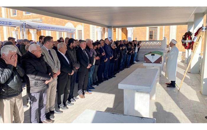 İş İnsanı Atilla Yeşil, son yolculuğuna uğurlandı (3)