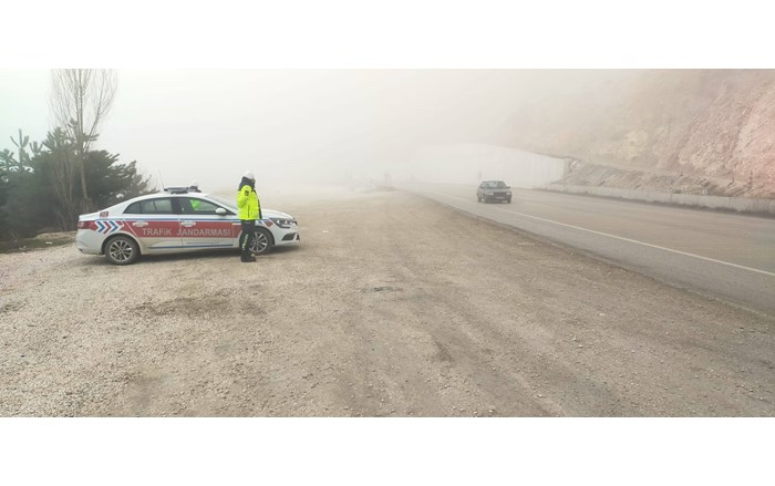 Jandarma ekipleri, sürücüleri sise karşı uyardı