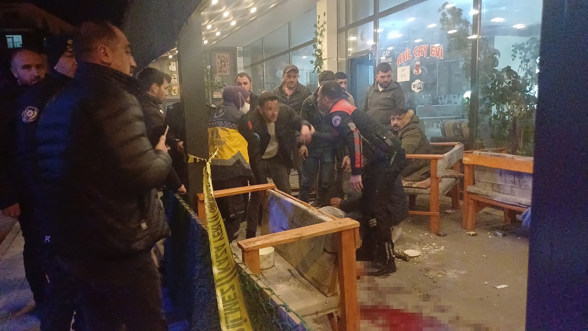 Kahvehane saldırısında ölü sayısı 2'ye yükseldi (1)