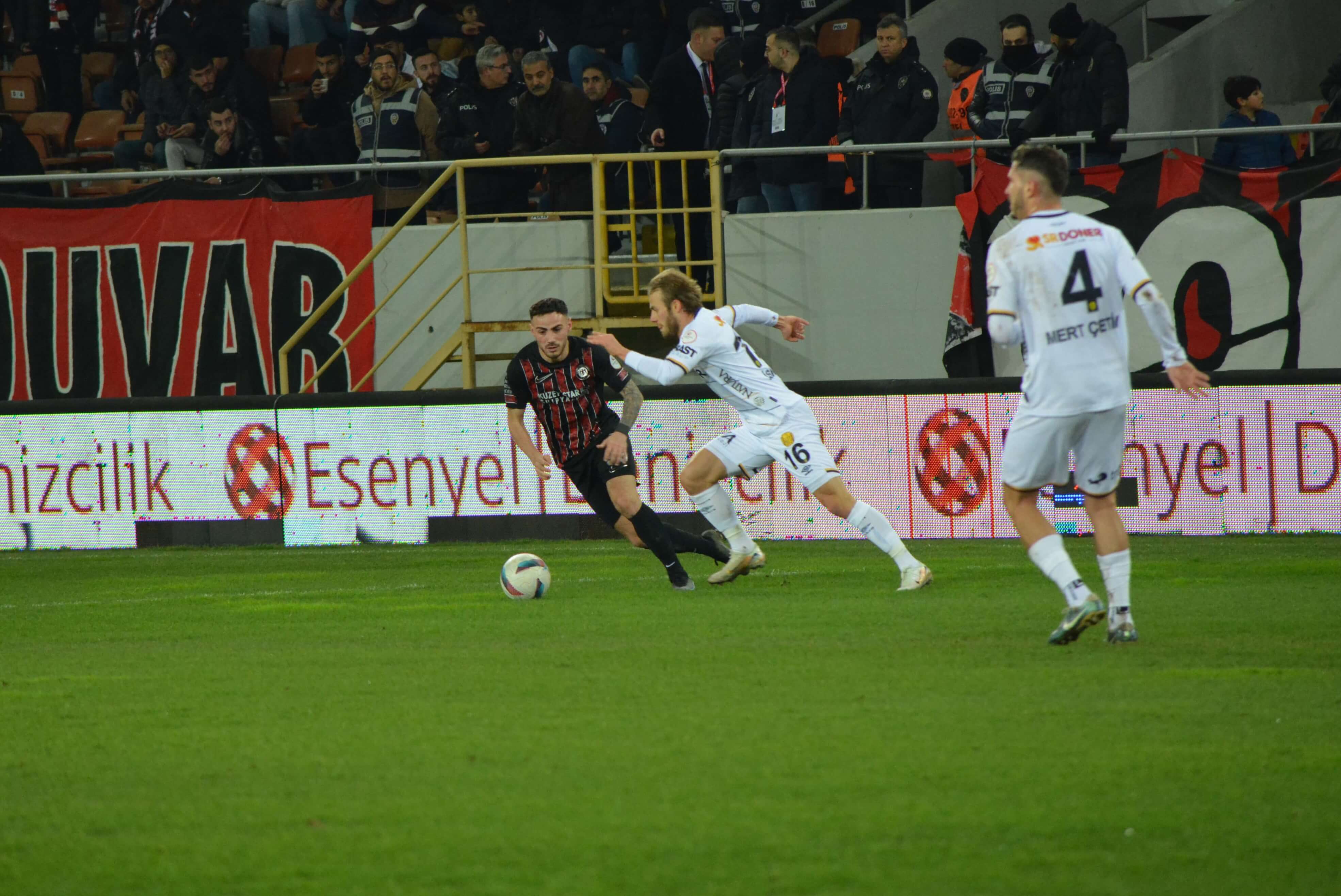 Karşılaşmadan bir enstantane