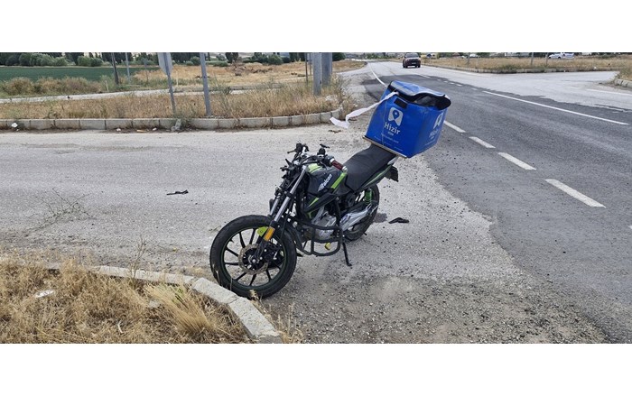 Kaza, Alaca ilçesi Sungurlu Zile karayolu mezbahane kavşağında meydana geldi (1)