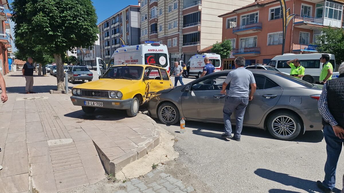 Kaza, Alaca İlçesi Zile Caddesi'nde meydana geldi (1)