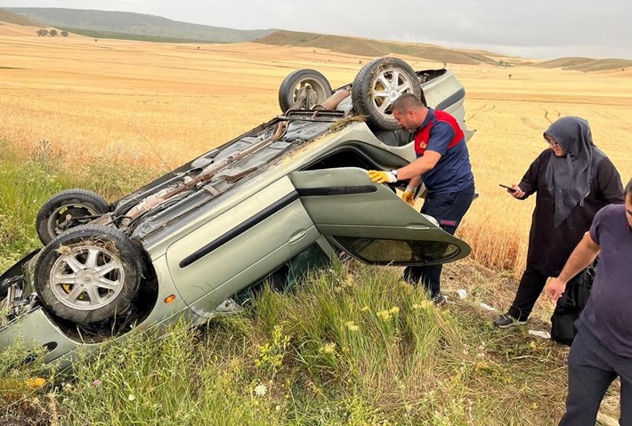 Kaza, Alaca Zile karayolu Çopraşık mevkiinde meydana geldi