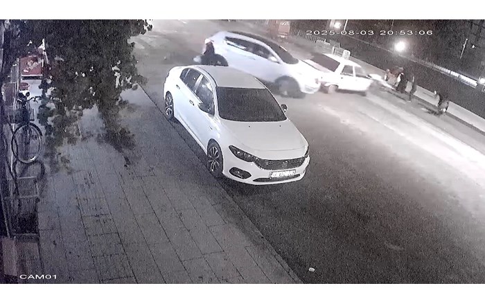 Kaza anı güvenlik kamerasına anbean yansıdı (1)