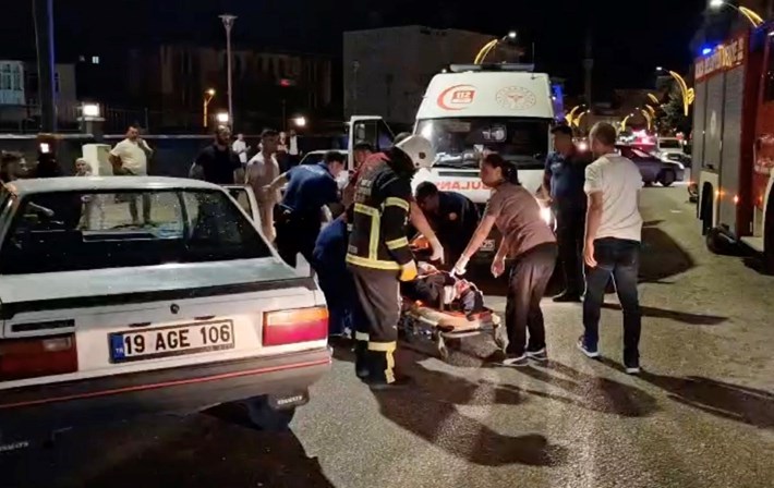 Kaza, Çorum Caddesi üzerinde Selin Şahin Ortaokulu önünde meydana geldi (3)