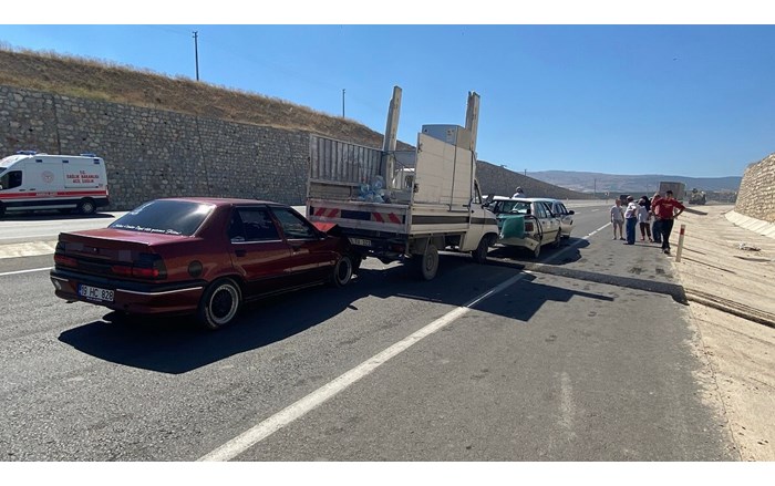 Kaza, Çorum Laçin yolu Bayat Gediği mevkiinde meydana geldi (2)