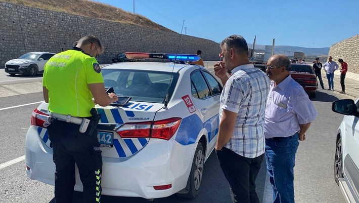 Kaza, Çorum Laçin yolu Bayat Gediği mevkiinde meydana geldi (5)