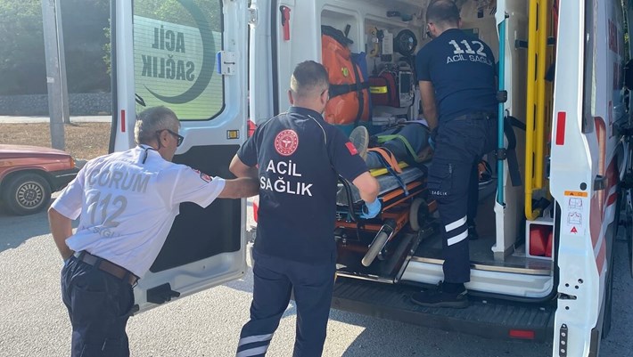 Kaza, Çorum Samsun karayolu Hasan Zahir mevkiinde bulunan kavşakta meydana geldi (2)