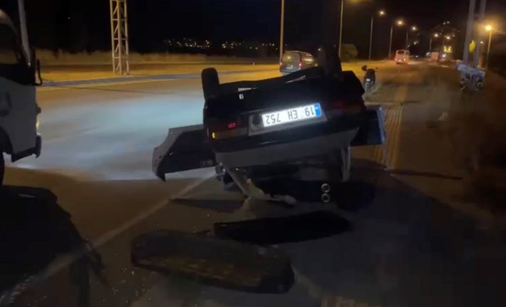 Kaza, D 100 Karayolu İstanbul istikameti Dereboğazı Köprüsü mevkiinde meydana geldi (1)