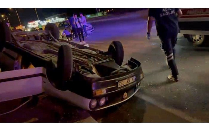 Kaza, D 100 Karayolu İstanbul istikameti Dereboğazı Köprüsü mevkiinde meydana geldi (2)