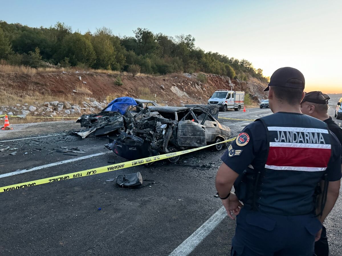 Kaza, Eflani Daday karayolu Karlı köyü mevkiinde meydana geldi. (2)