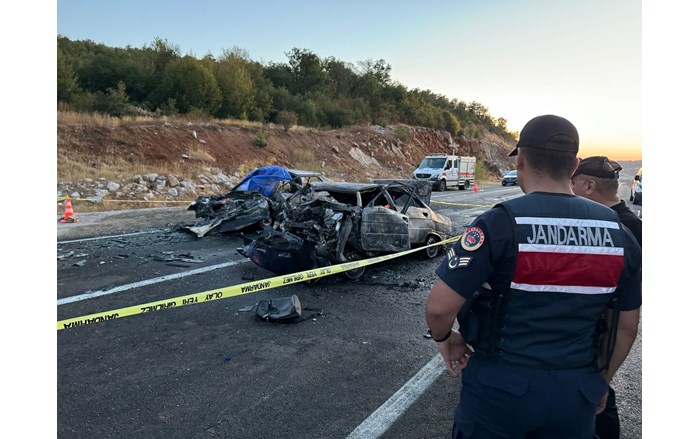 Kaza, Eflani Daday karayolu Karlı köyü mevkiinde meydana geldi. (2)