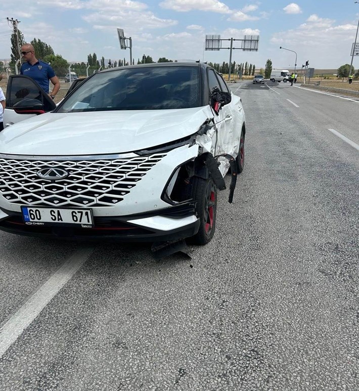 Kaza, eski Alaca Yozgat karayolu Mezbahane kavşağında meydana geldi (2)
