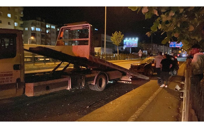 Kaza, gece saatlerinde Çevreyolu Bulvarı'nda meydana geldi (1)