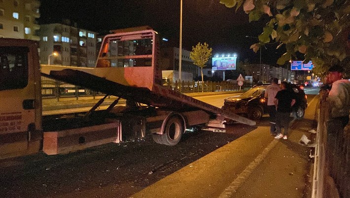 Kaza, gece saatlerinde Çevreyolu Bulvarı'nda meydana geldi (1)